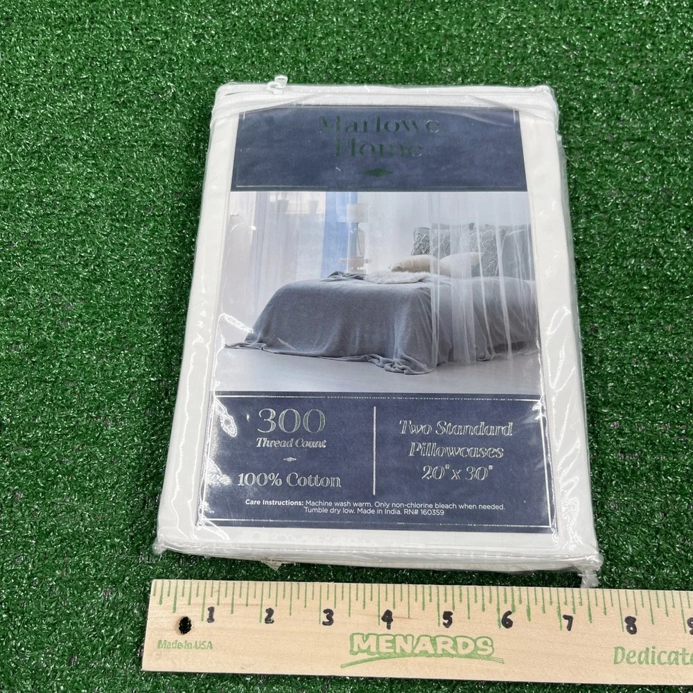 Marlowe Home Set Of 2 Standard White Pillowcases 300 Thread Ct 100% Cotton NWT‎